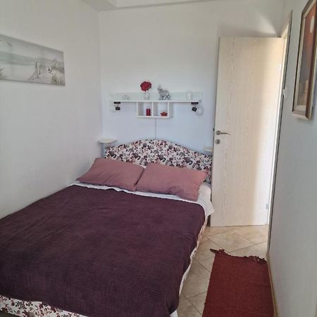 Marta Apartment Petrovac Екстер'єр фото